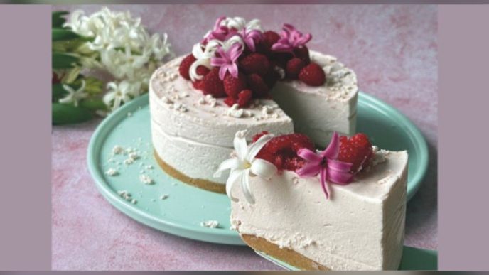 Cheesecake ai lamponi Farmo: senza glutine e senza lattosio, ricetta con base di Frollini Rustici